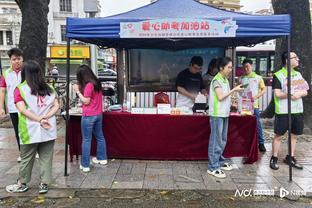 里程碑！巴黎官方庆祝姆巴佩为球队出战法甲第200场比赛！